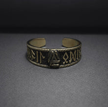 Load image into Gallery viewer, Bronze Viking Triquetra Bracelet