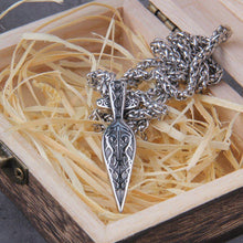 Load image into Gallery viewer, Gungnir Viking Spearhead Knotwork Necklace