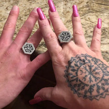 Load image into Gallery viewer, Hexagon Steel Viking Compass Vegvisir Ring