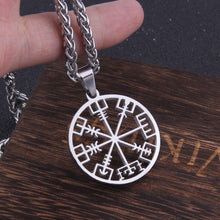 Load image into Gallery viewer, Minimalist Norse Compass Vegvisir Pendant Necklace