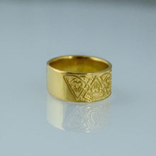 Load image into Gallery viewer, 14K Gold Norse Knotwork Viking Ring | Jellinge Viking art style