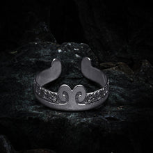 Load image into Gallery viewer, Silver Viking Troll Cross Bracelet