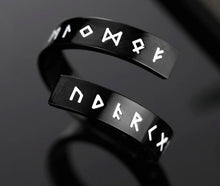 Load image into Gallery viewer, Spiral Stainless Steel Viking Rune Rings