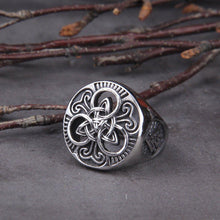 Load image into Gallery viewer, Steel Viking Knotwork Triskelion Ring