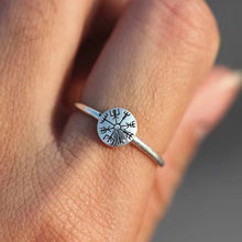 Load image into Gallery viewer, Viking Compass Ring (Vegvisir Symbol)