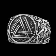 Load image into Gallery viewer, Viking Valknut Knotwork Ring