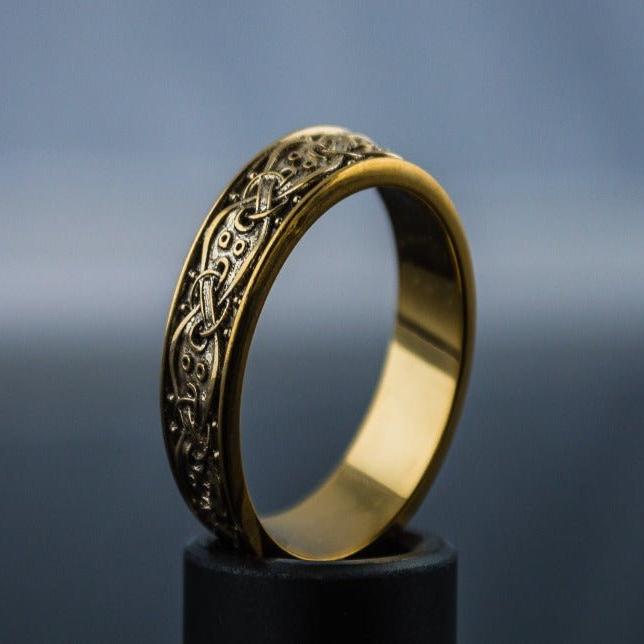 14K Gold Viking Ring with Borre Style Knotwork | Scandinavian Ornament