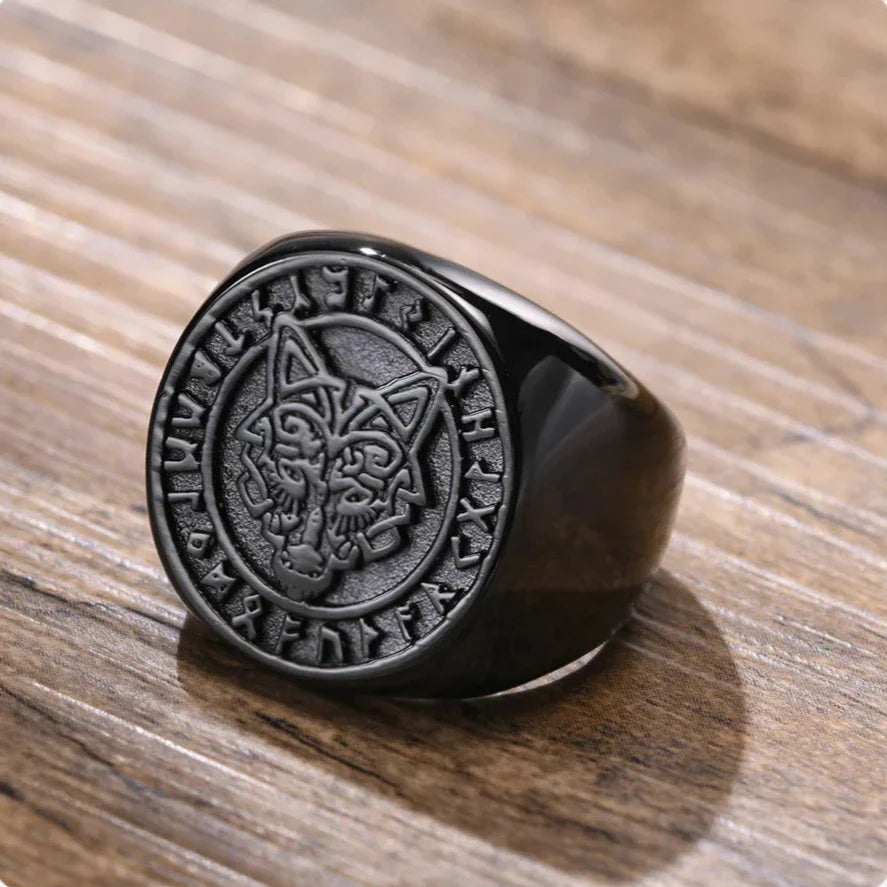 Black Viking Wolf Ring with Wolf Head Vegvisir |  Nordic Runes