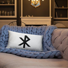 Load image into Gallery viewer, Test Pillow

