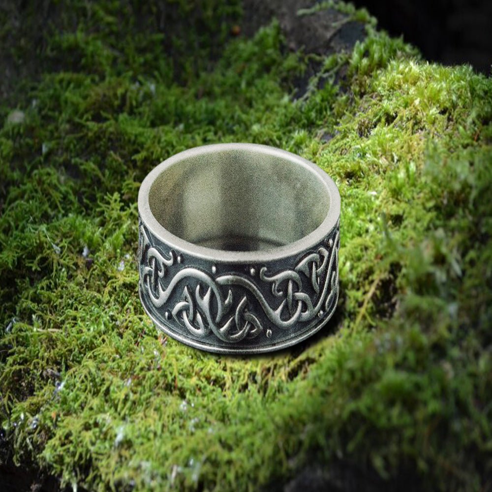 Beautiful Ornament Ring Sterling Silver Viking Ring