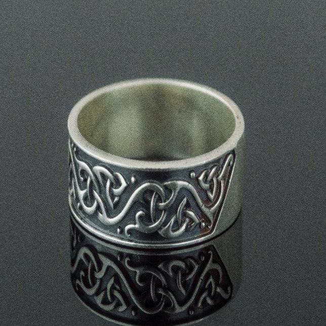 Beautiful Ornament Ring Sterling Silver Viking Ring