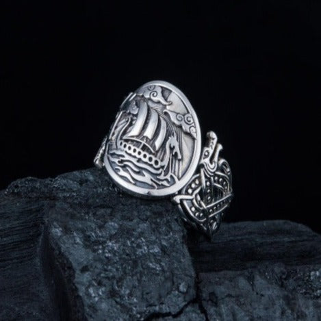 Drakkar Symbol with Wolf Ornament Ring | Unique Norse Jewelry