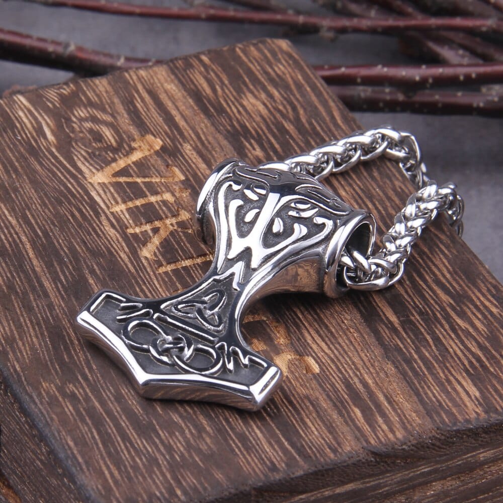 Elegant Knotwork Small Thor’s Hammer Pendant Necklace