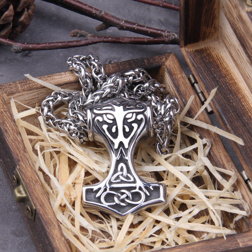 Elegant Knotwork Small Thor’s Hammer Pendant Necklace