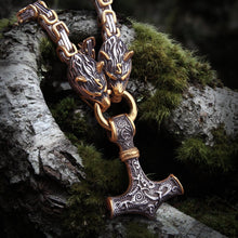 Load image into Gallery viewer, Fenrir Sun-Eater Wolf of Ragnarok Mjolnir King&#39;s Chain | Gold &amp; Steel
