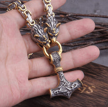 Load image into Gallery viewer, Fenrir Sun-Eater Wolf of Ragnarok Mjolnir King&#39;s Chain | Gold &amp; Steel
