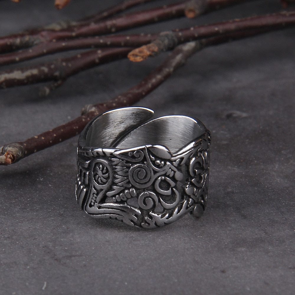 Forged Viking Knotwork Ring Hunting Wolves of Odin | Handcrafted