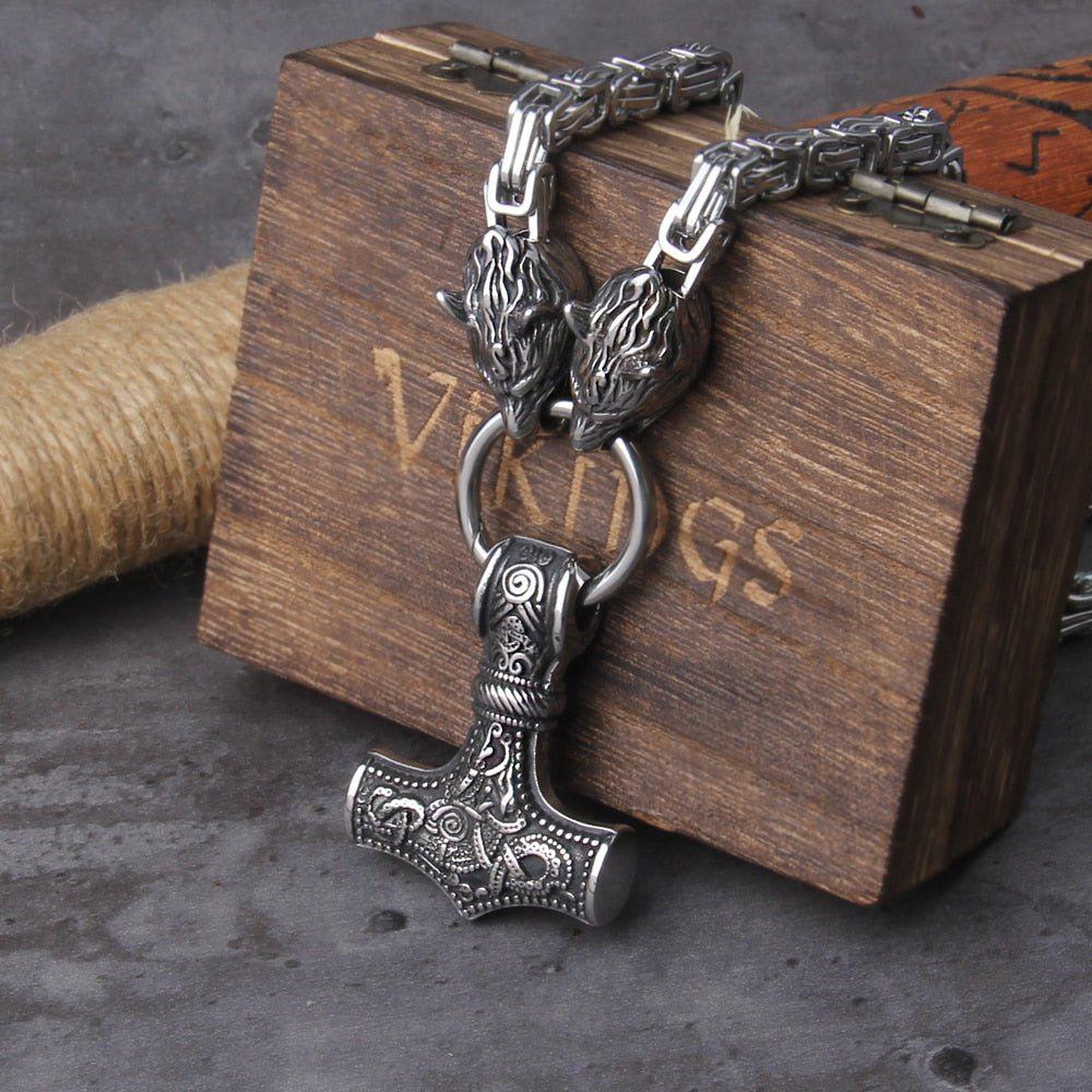 Knotwork Norse Thor's Hammer King's Chain