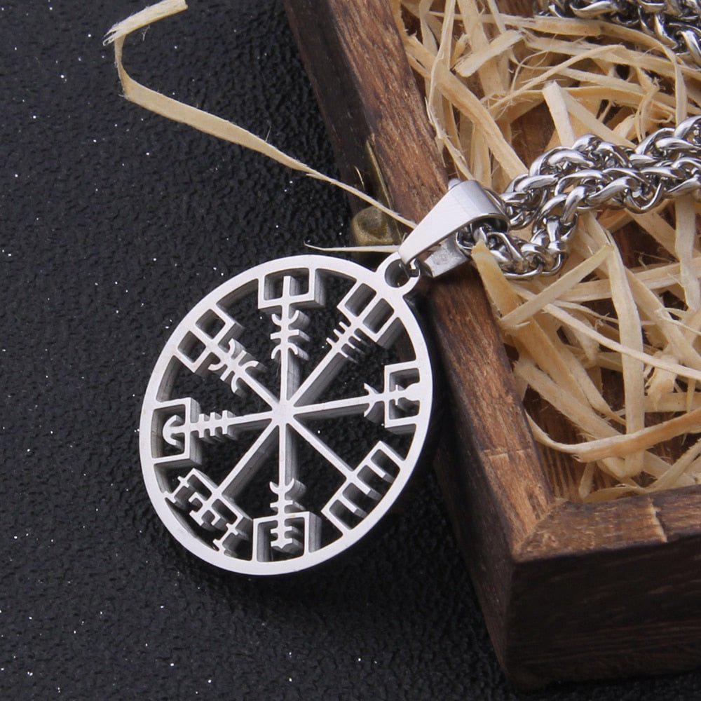 Minimalist Norse Compass Vegvisir Pendant Necklace