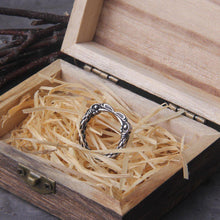 Load image into Gallery viewer, Odin&#39;s Ravens Hugin and Munin Steel Ring
