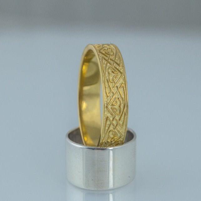 14K Gold Norse Knotwork Viking Ring | Jellinge Viking art style