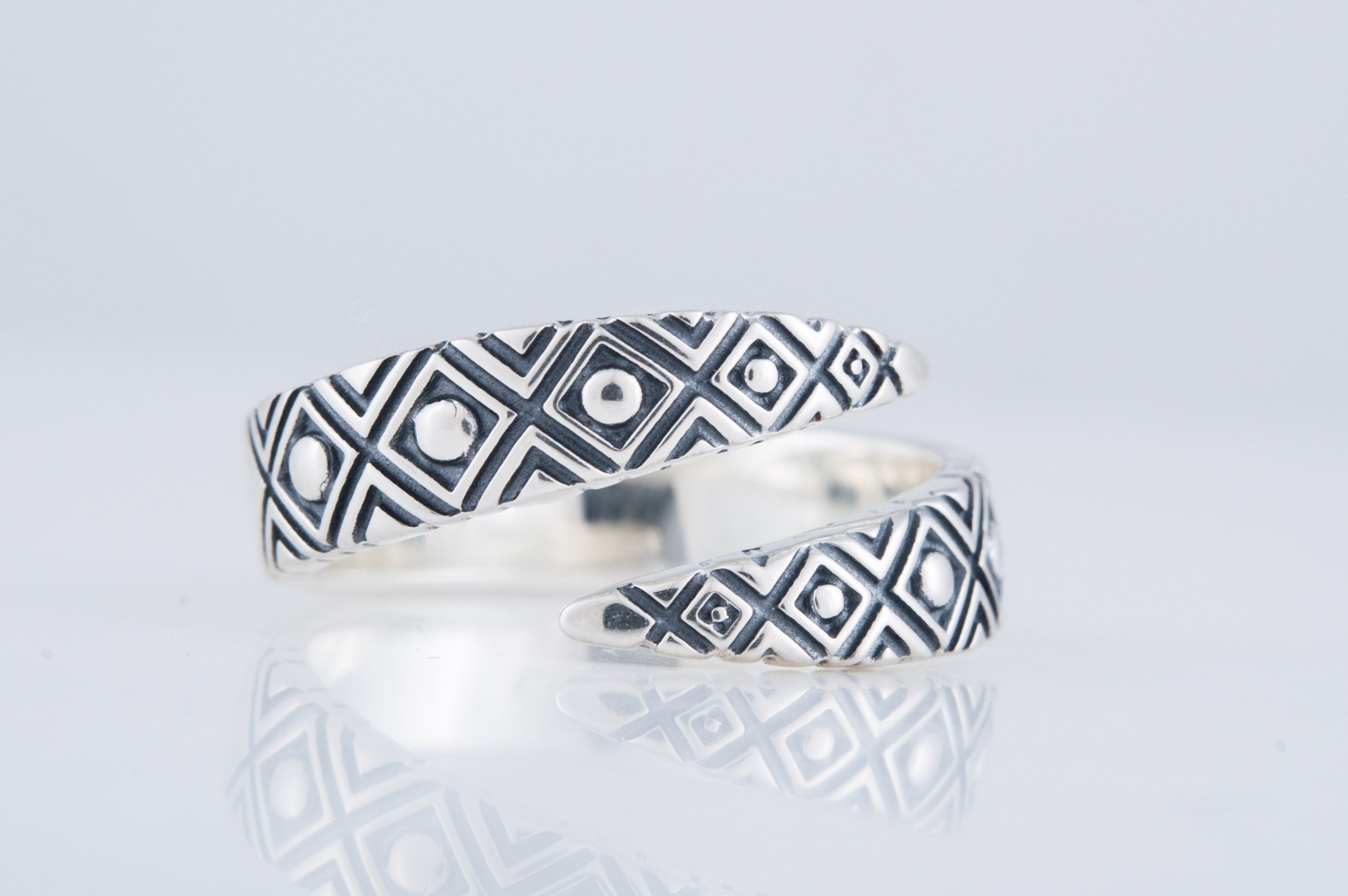 Snake Style Ring with Geometry Ornament Sterling Silver Ring