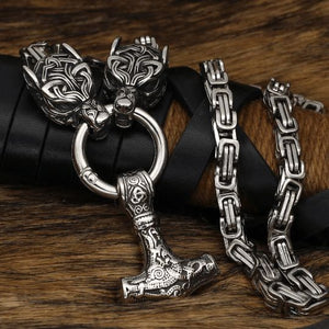 Fenrir Sun-Eater Wolf of Ragnarok Steel Chain Necklace | Viking Knotwork Clasp