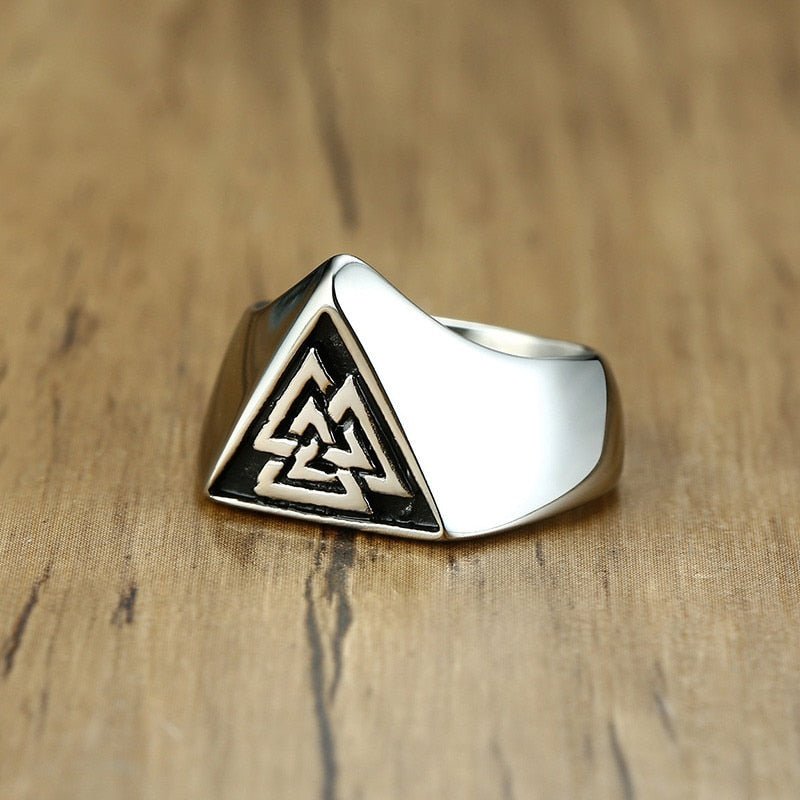 Sterling Silver Viking Triangle Shaped Valknut Ring