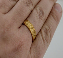 Load image into Gallery viewer, Viking Urnes Ring in 14K/18K Gold | Handcrafted Historical Jewelry
