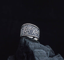Load image into Gallery viewer, Valknut Symbol With HAIL ODIN Runes Sterling Silver Pagan Ring
