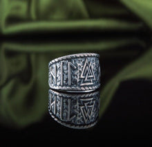 Load image into Gallery viewer, Valknut Symbol With HAIL ODIN Runes Sterling Silver Pagan Ring
