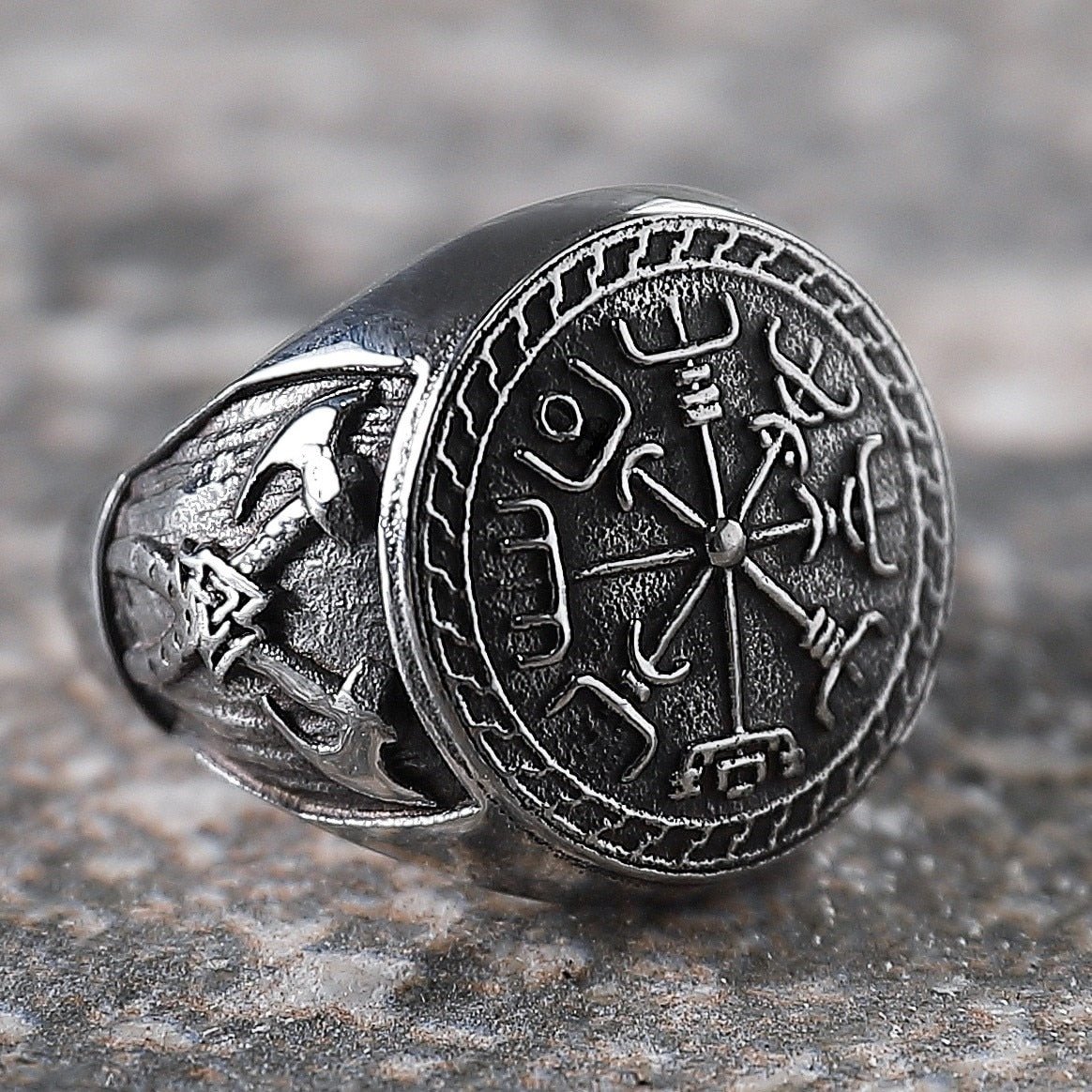 Viking Compass Double Axe Totem Ring