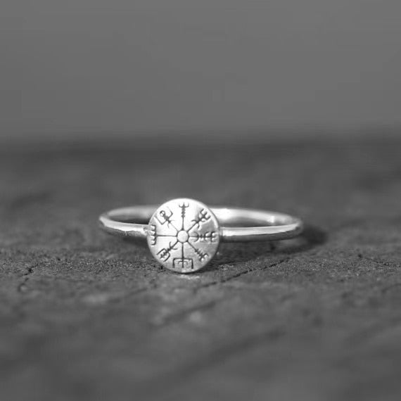 Viking Compass Ring (Vegvisir Symbol)