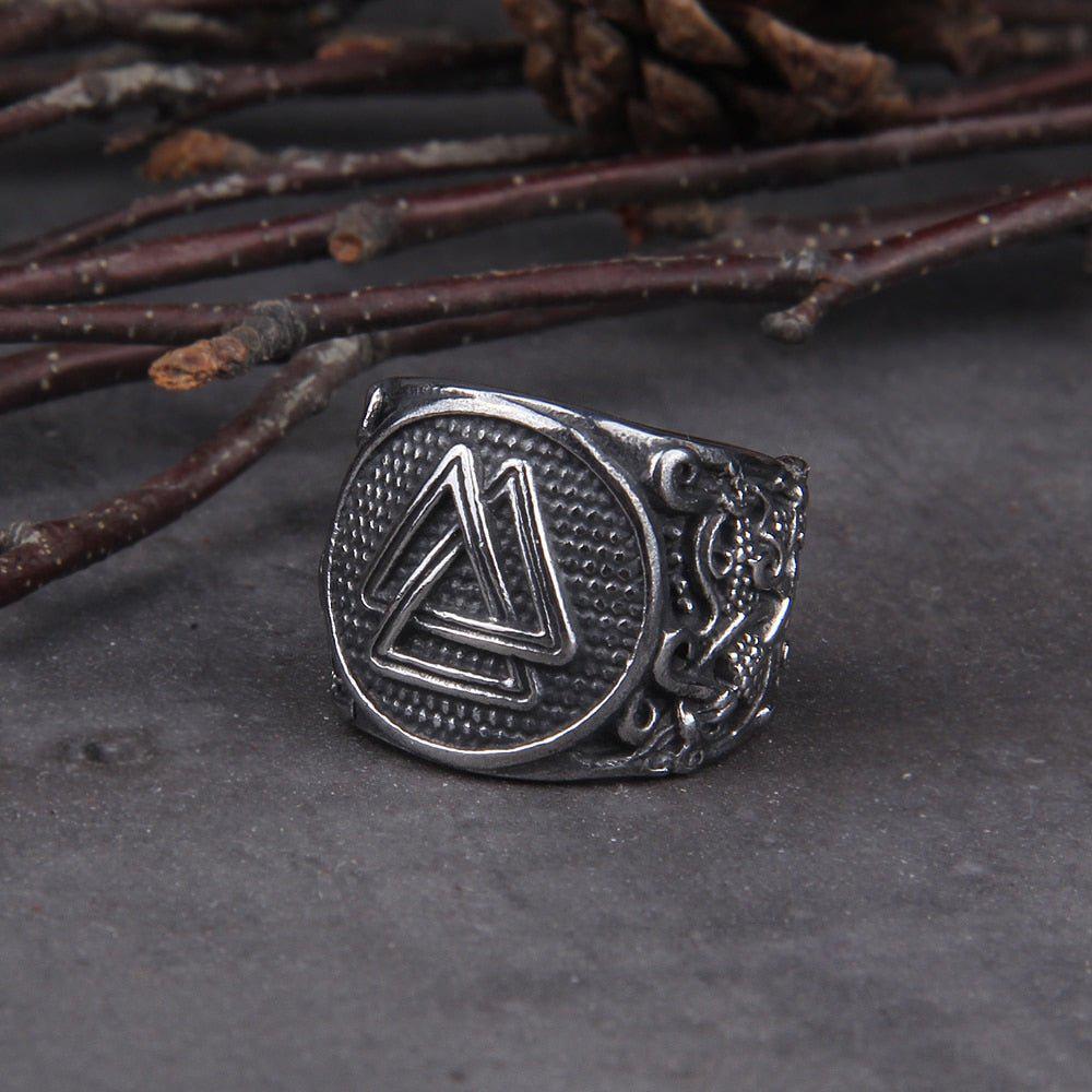 Viking Valknut Knotwork Ring