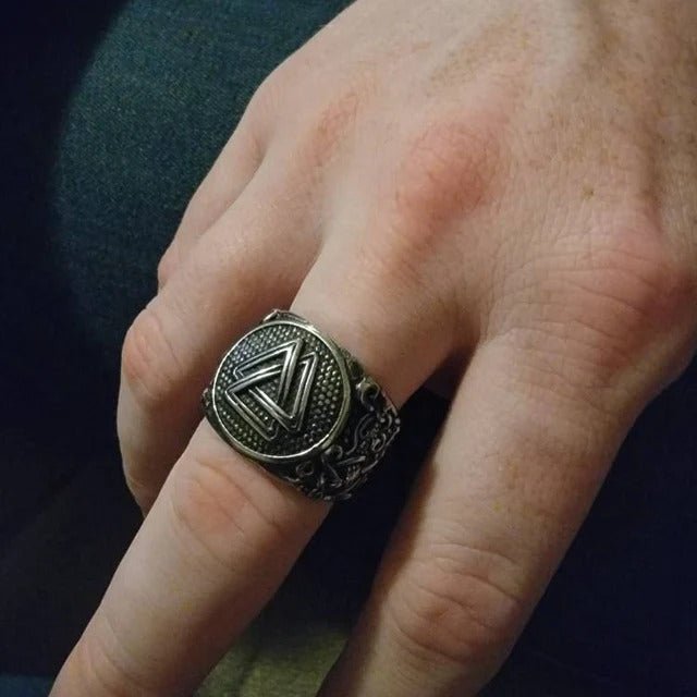 Viking Valknut Knotwork Ring