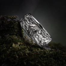 Load image into Gallery viewer, Viking Wolf Ornament Ring | Black Limited Edition Norse Ring

